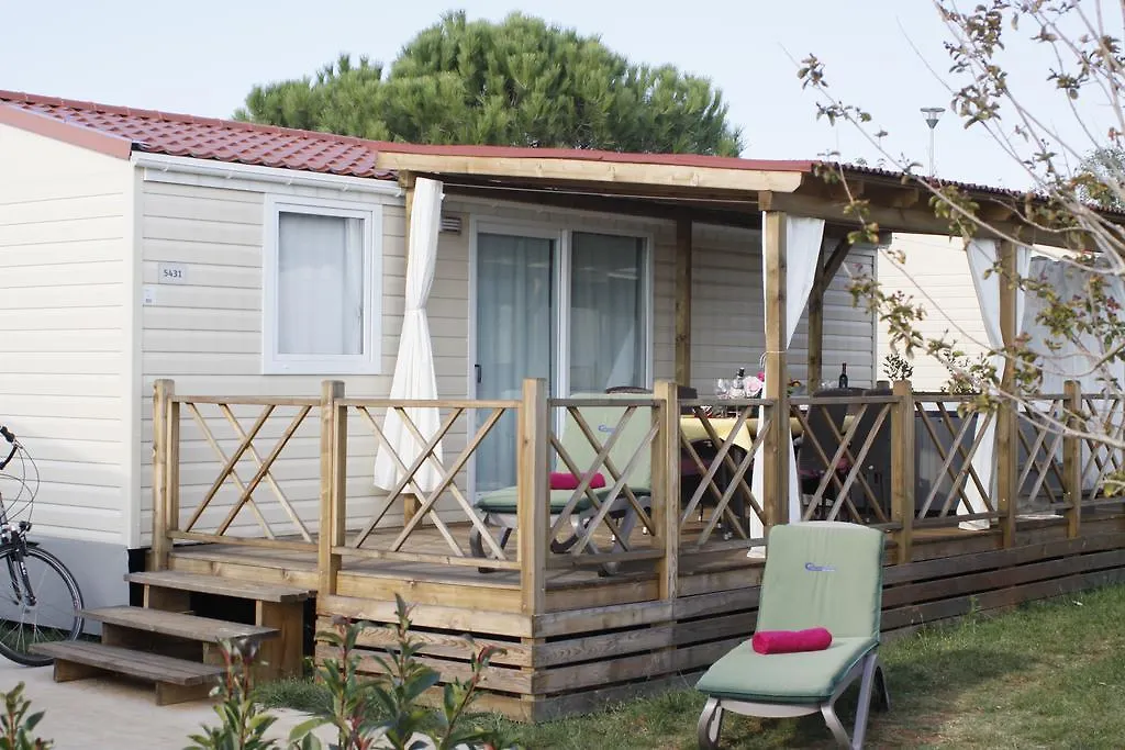 Mobile Homes Relax Park Umag 4*, Karigador